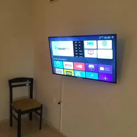 250m To The - Fully Furnished - Fast Wi-fi Appartement